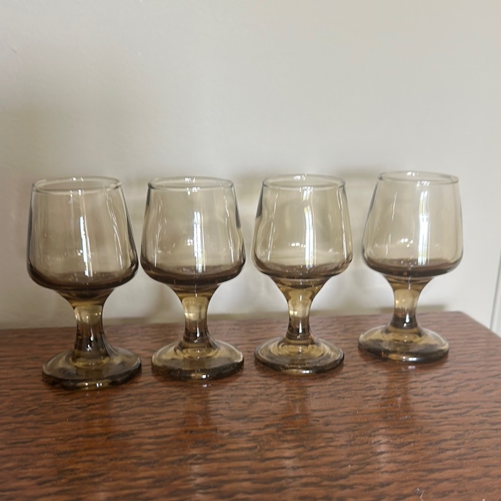 Vintage-Style Aperitif Glasses Set of 4